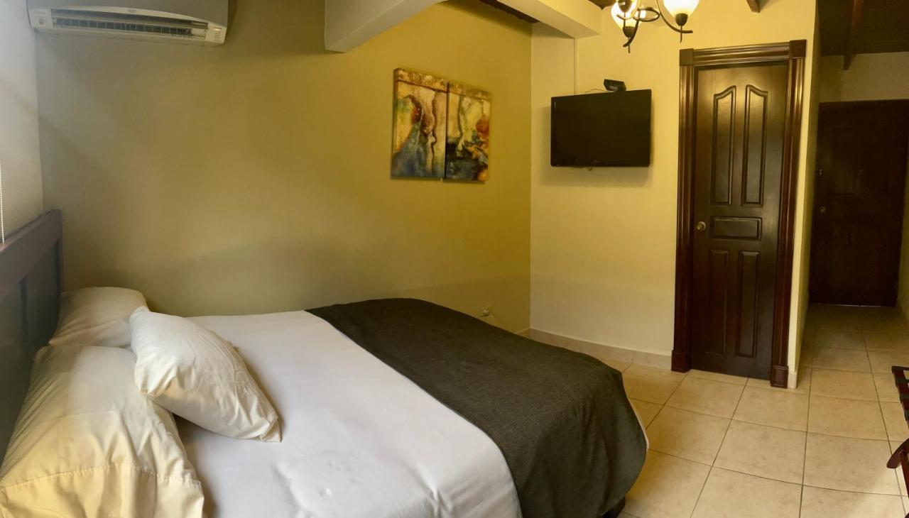 Sofia'S B&B Hostal Boutique Panama City Luaran gambar