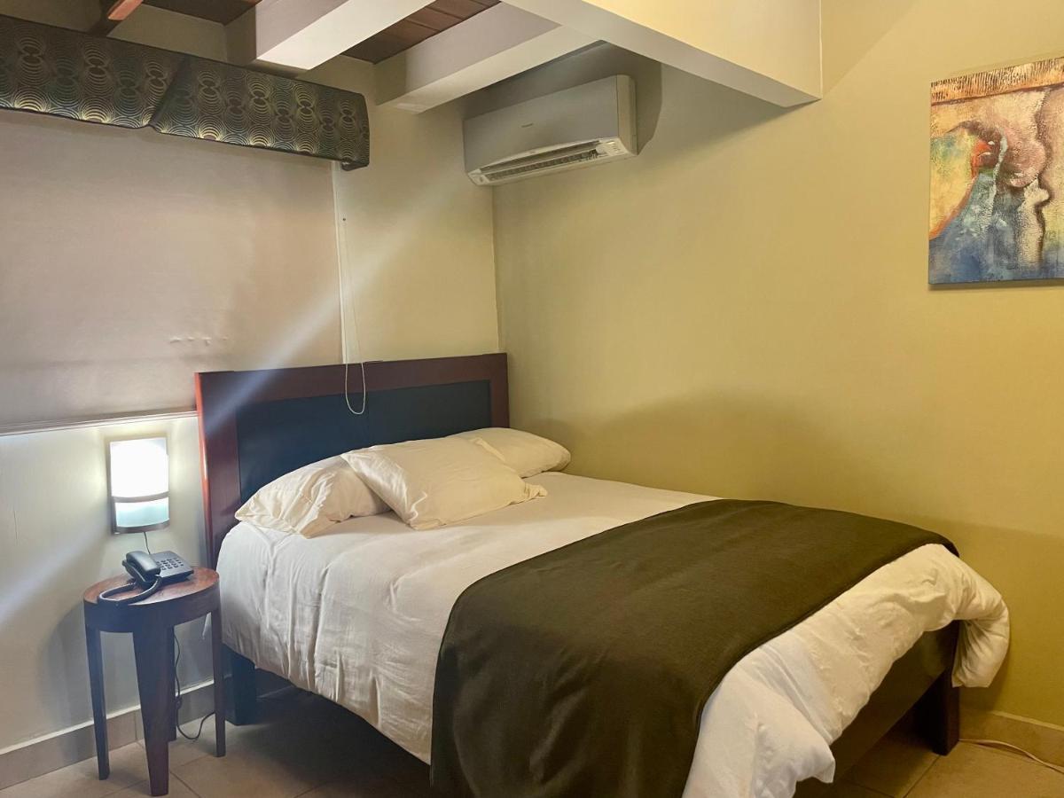 Sofia'S B&B Hostal Boutique Panama City Luaran gambar